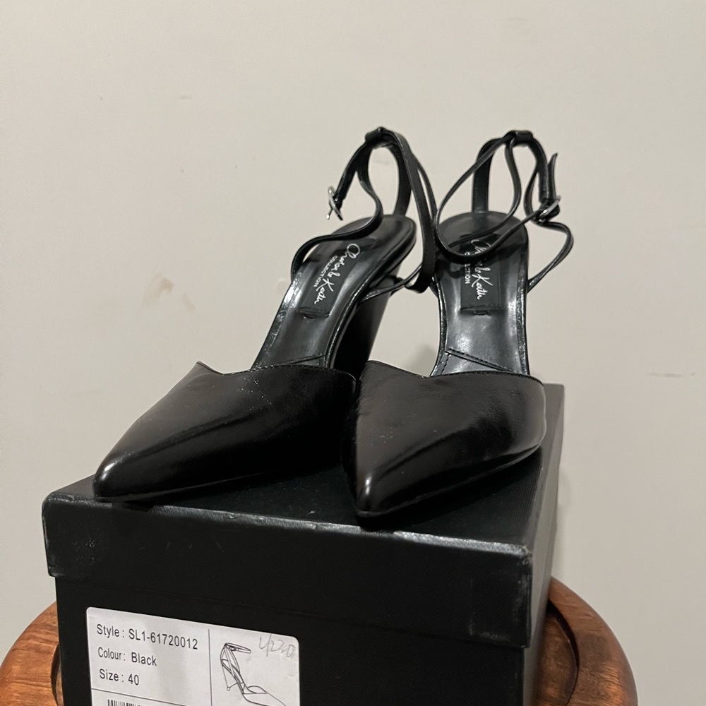 Charles & Keith Black Pointed Toe Slingback Pumps - NWT